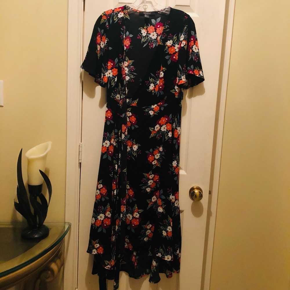 Forever21 Contemporary Floral Dress